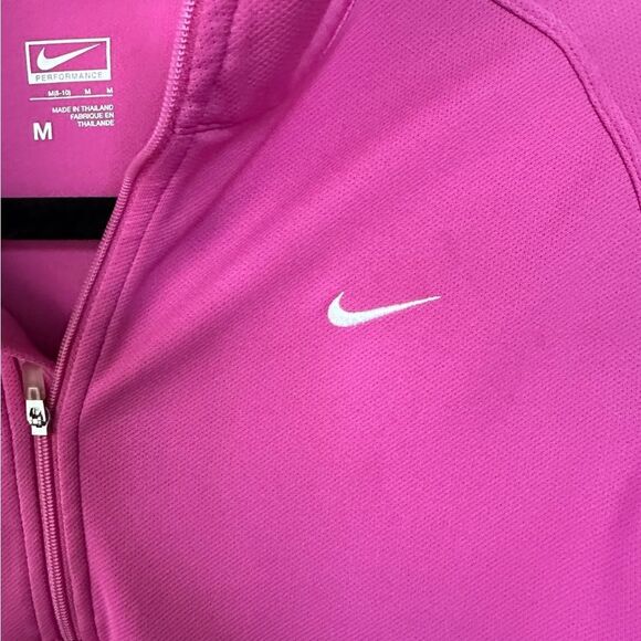 Nike Pink Pullover 1/4 Zip Lightweight Top w/
Pouch - Performance Womens M - Picture 4 of 6